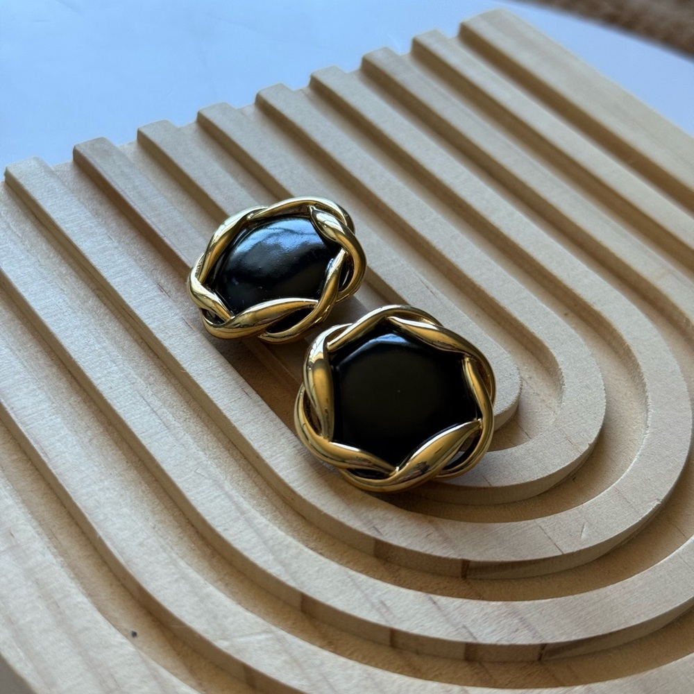 Vintage Nina Ricci Clip-On Earrings – Gold & Black